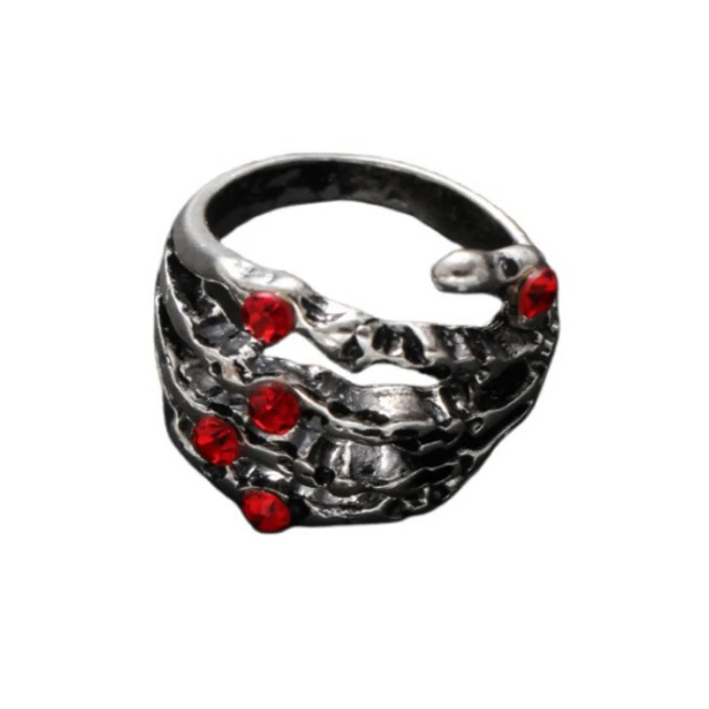 Retro Dark Gothic Skull Hand Ring uomini e donne personalità Punk Hip Hop Halloween Cosplay intarsio zircone rosso gioielli regalo