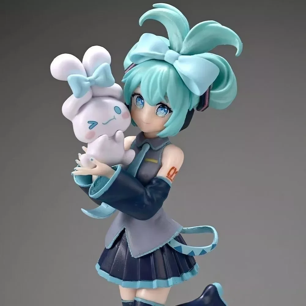 Figuras de Hatsune Miku X Cinnamoroll, modelos coleccionables periféricos de Anime, decoraciones decorativas, regalo Kawaii para niños, 17CM