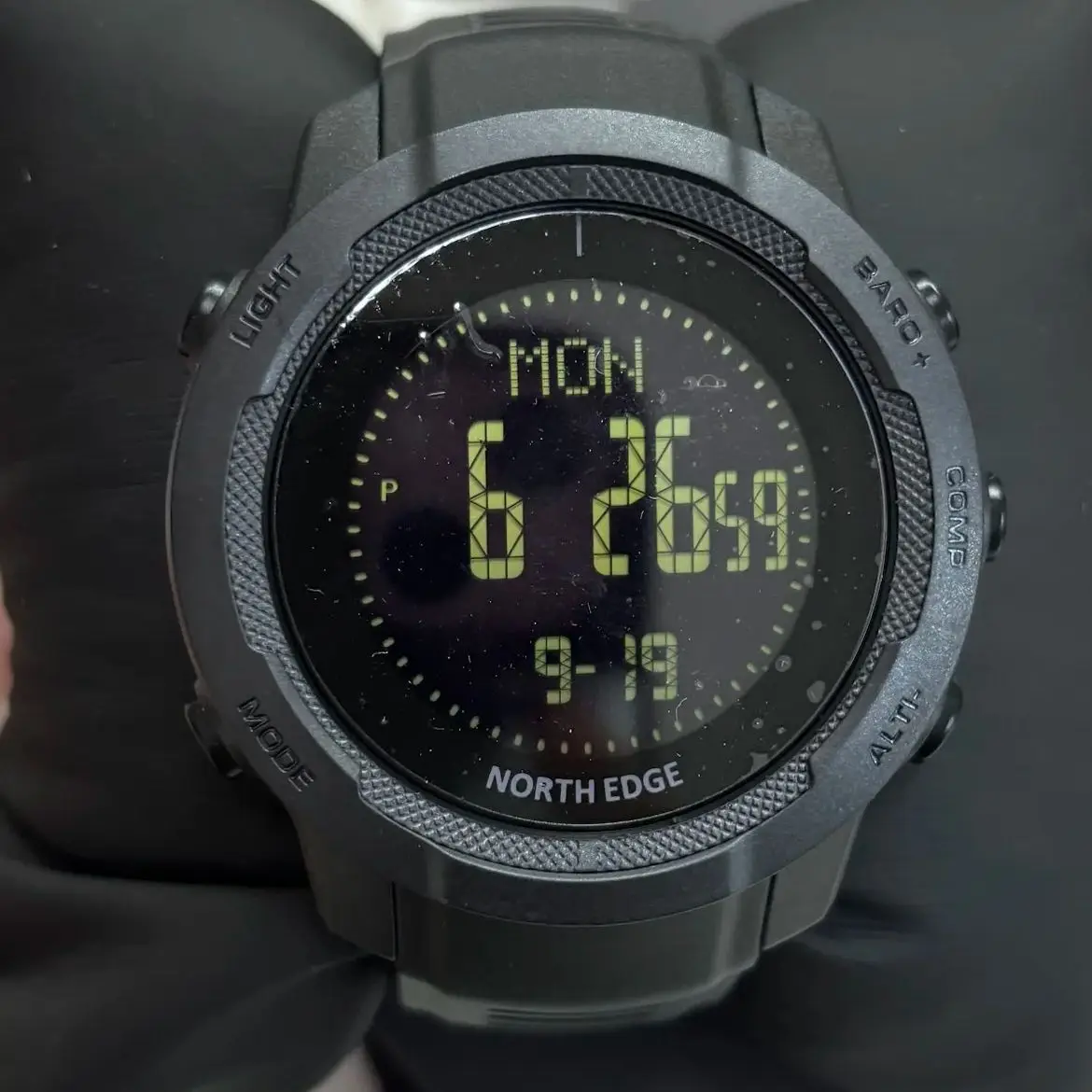 Мужские цифровые часы NORTH EDGE VERTICO, корпус из углеродного волокна для мужчин, спортивные часы для бега, плавания, WR50M, альтиметр, барометр, компас