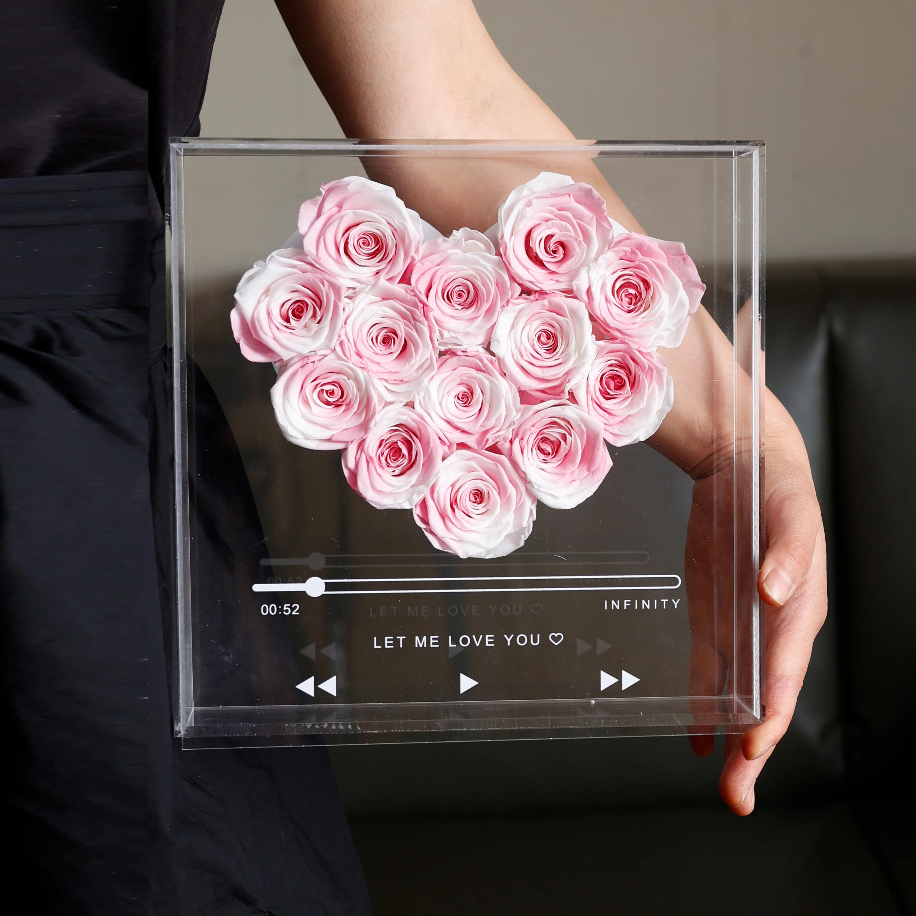 Preserved Roses in Clear Acrylic Box,Real Heart Rose Long-Lasting eternal flower,Gifts for Valentine's Day Anniversary Birthday