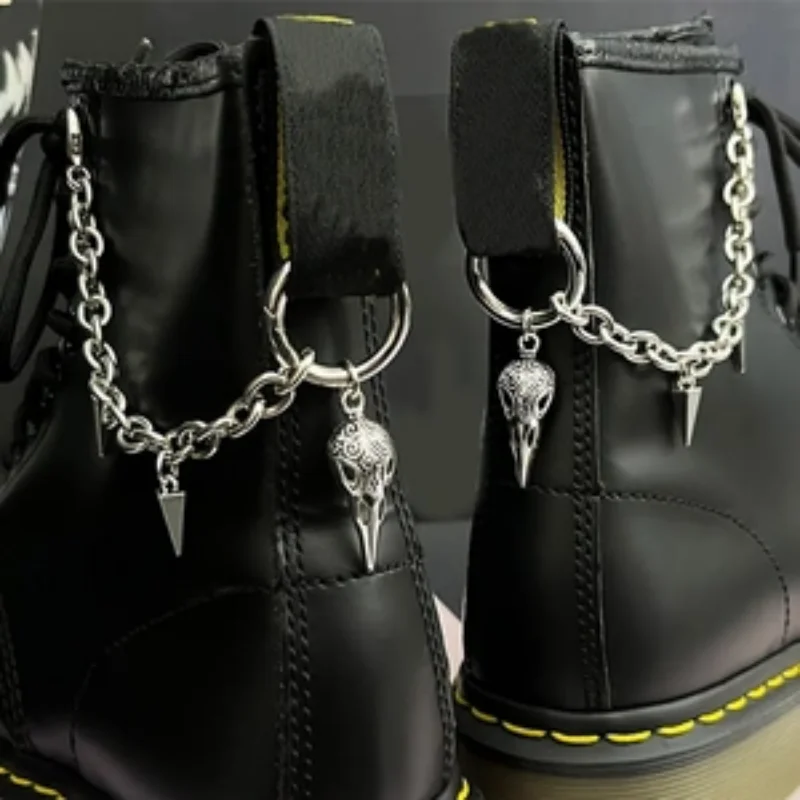 New Fashionable Cross-Shaped Shoe Chain, Exquisite and Personalized Shoe Decoration Hanging Buckle, Suitable as a Creative Small