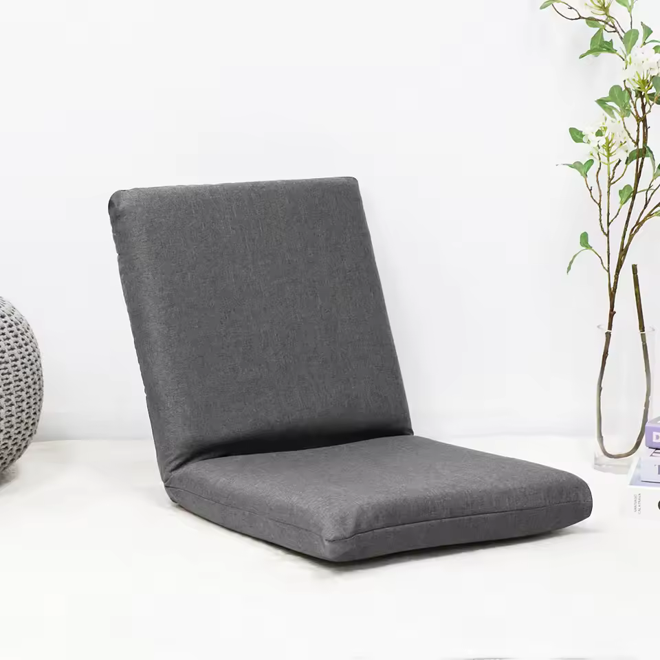 휴대용 좌식 의자의 다양한 활용 모습