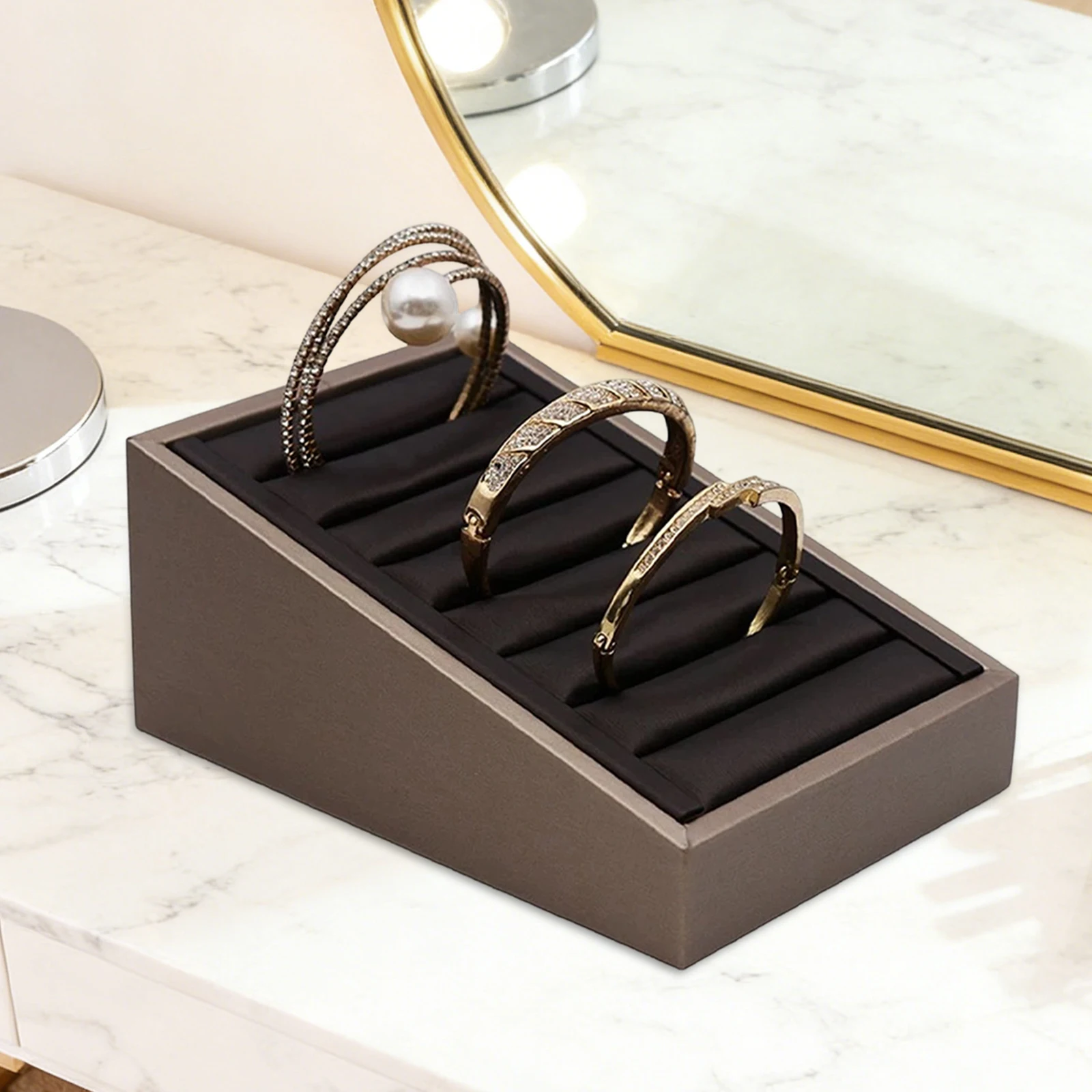 

Jewelry Display Stand Leather Large Capacity Organizer for Earrings Necklaces Rings Bracelets Jewelry Storage Holder for Women