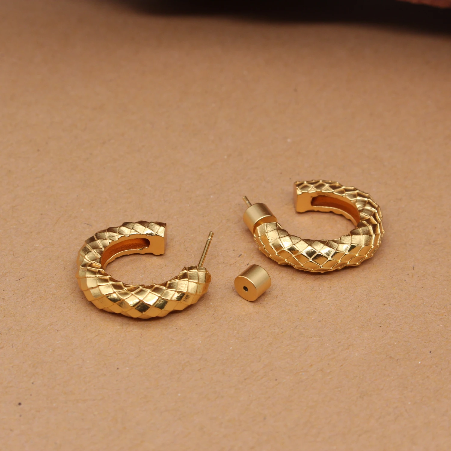YAJUNIEL 24K Real Gold Plated Textured Weave Hoop Earrings for Women Hypoallergenic Chunky Brass Statement Jewelry Gifts