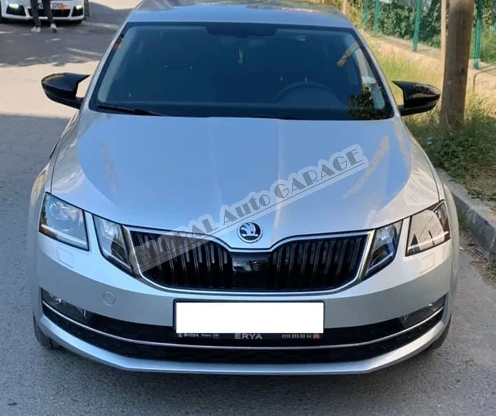 For Skoda Octavia Bat Mirror Cover 2013 2014 2015 2016 2017 2018 2019 2020 Glossy Black 2 PCS Wing Car Styling Auto Universal