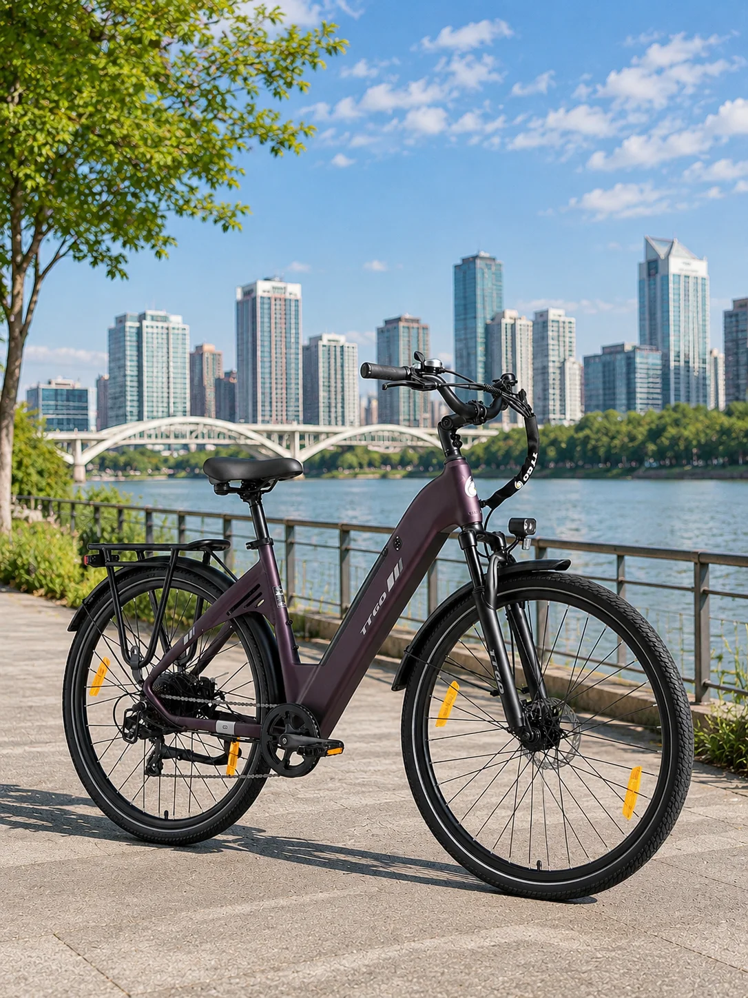 TTGO C3 SE Elektrofahrrad für Erwachsene, 28 Zoll City-Commuter E-Bike, 250W Heckmotor, 36V 18Ah 650Wh herausnehmbarer Akku, 52Nm Drehmoment, bis zu 120km Reichweite, 7-Gang-Schaltung, Matt Lila