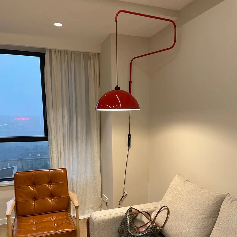 Applique da parete mobile moderna semplice in metallo rosso con braccio oscillante LED E27 illuminazione bianca calda lampada a sospensione da pranzo apparecchio per camera da letto