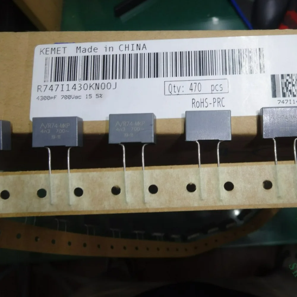 

10pcs/lot AV R74 MKP 0.0043uf 700VAC 4.3nf 4n3 4300pf 432 J Brand New 8mm Film Capacitor R747I1430KN00J
