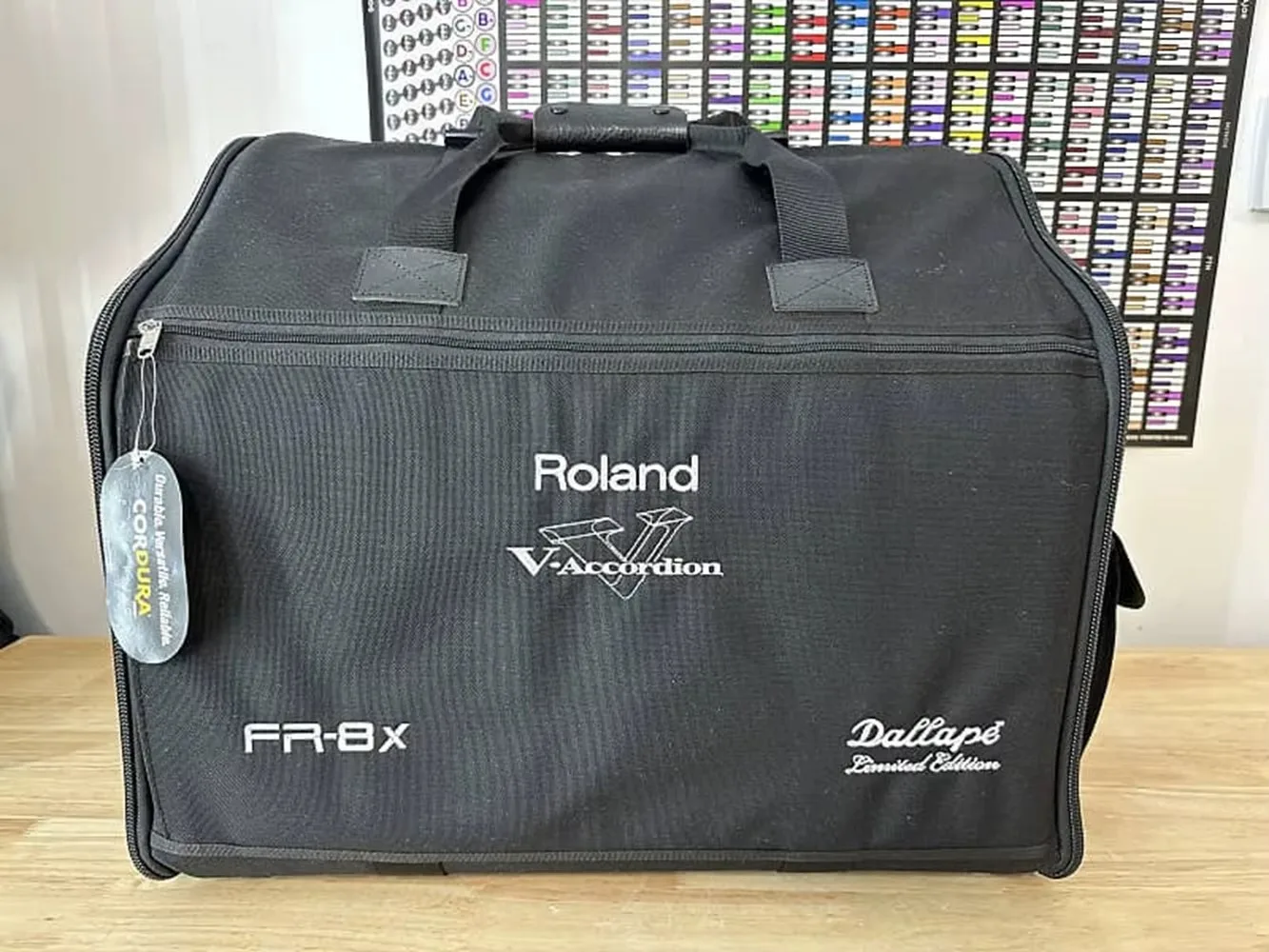 FOTO 4 - ТОП ПРОДАЖА Roland V Accordion