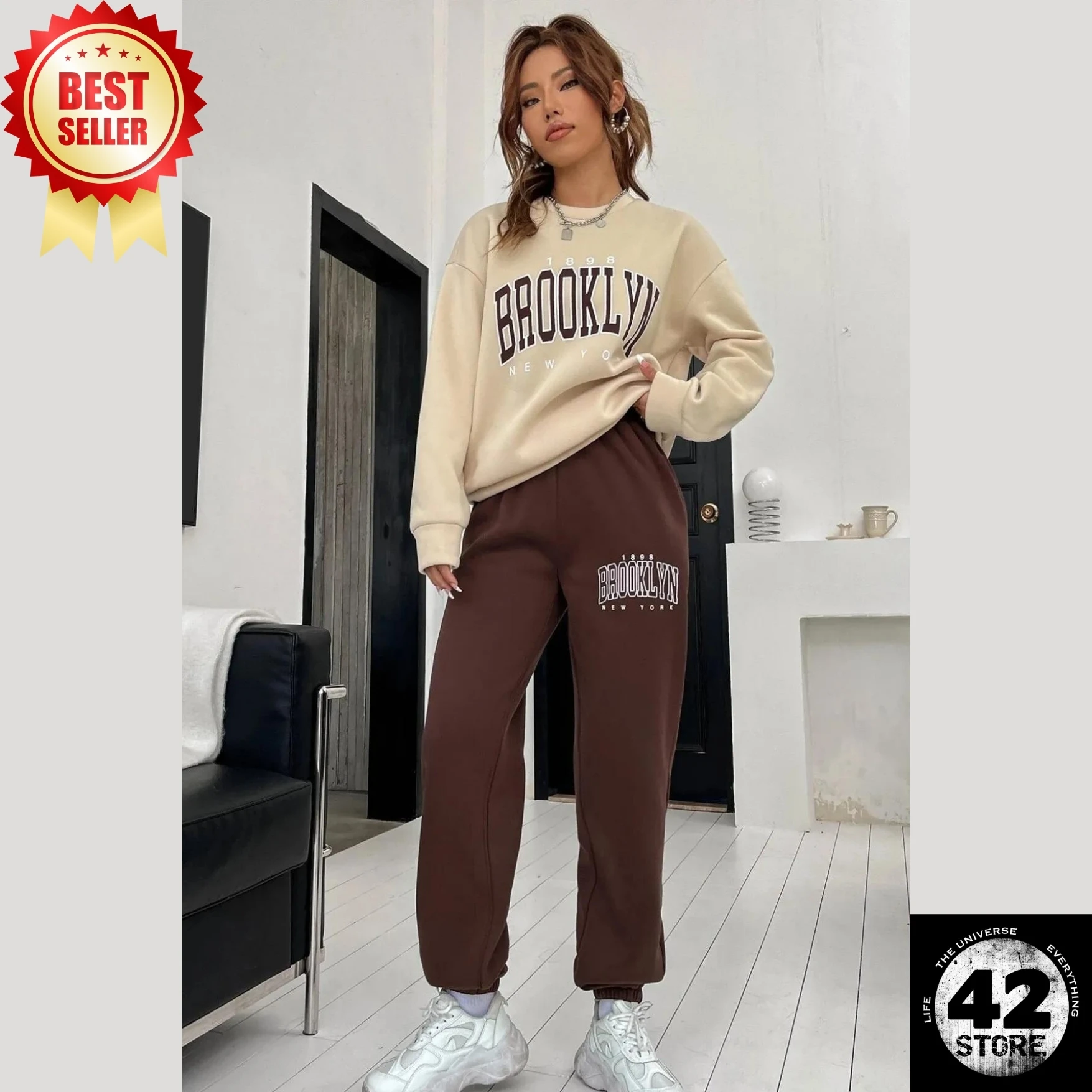 

Women's Brown Beige Brooklyn Print Loose Fit Crew Neck Bottom Top Tracksuit Set