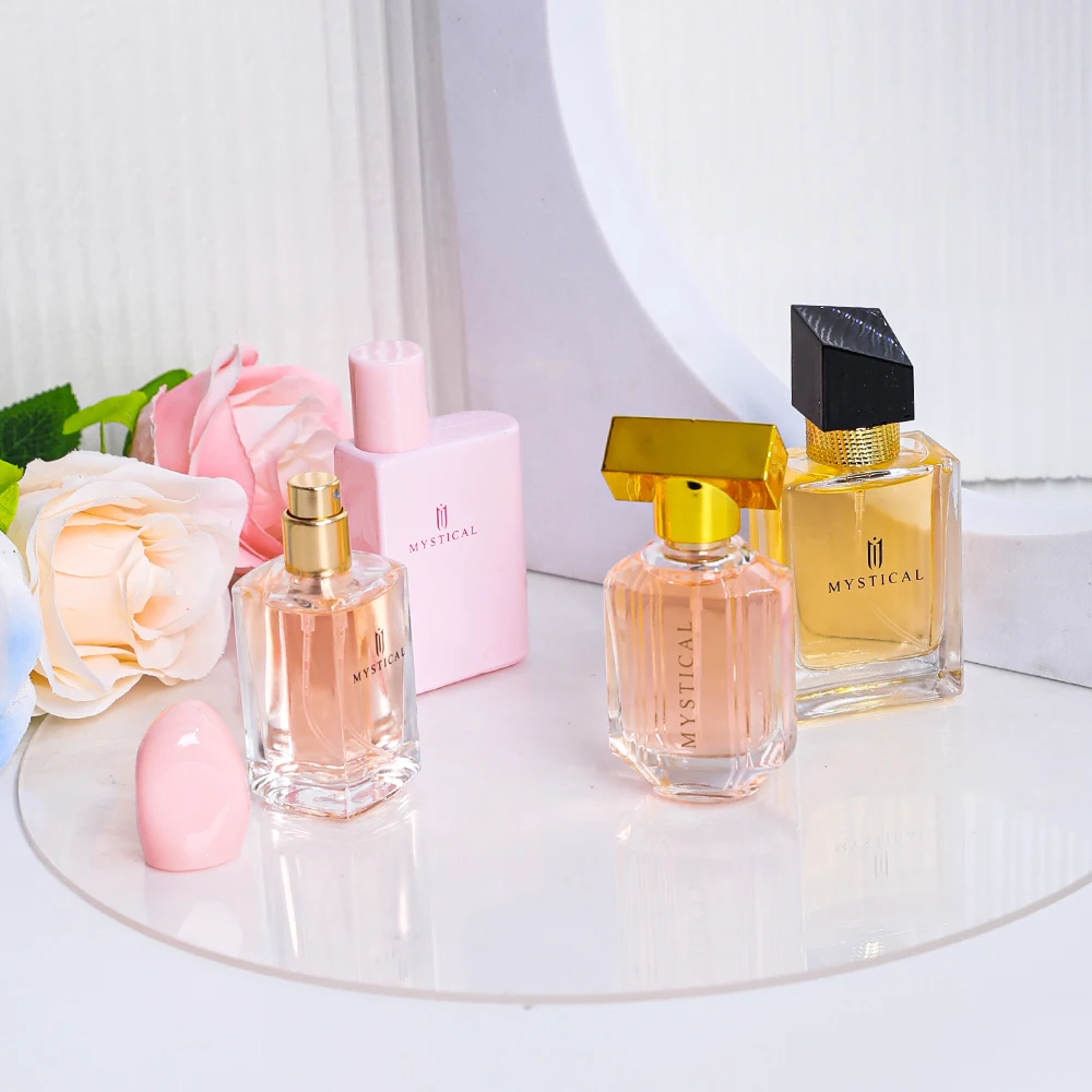 

Новый набор из 4-х женских духов с длительным стойким ароматом, легкий натуральный свежий запах, туалетная вода, подарочная коробка для неё