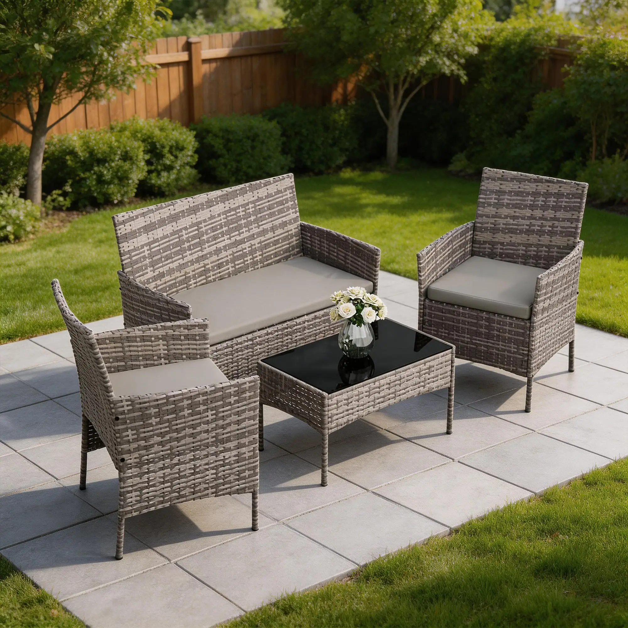 Outdoor Furniture Hong Kong - طقم أثاث للفناء مكون من 4