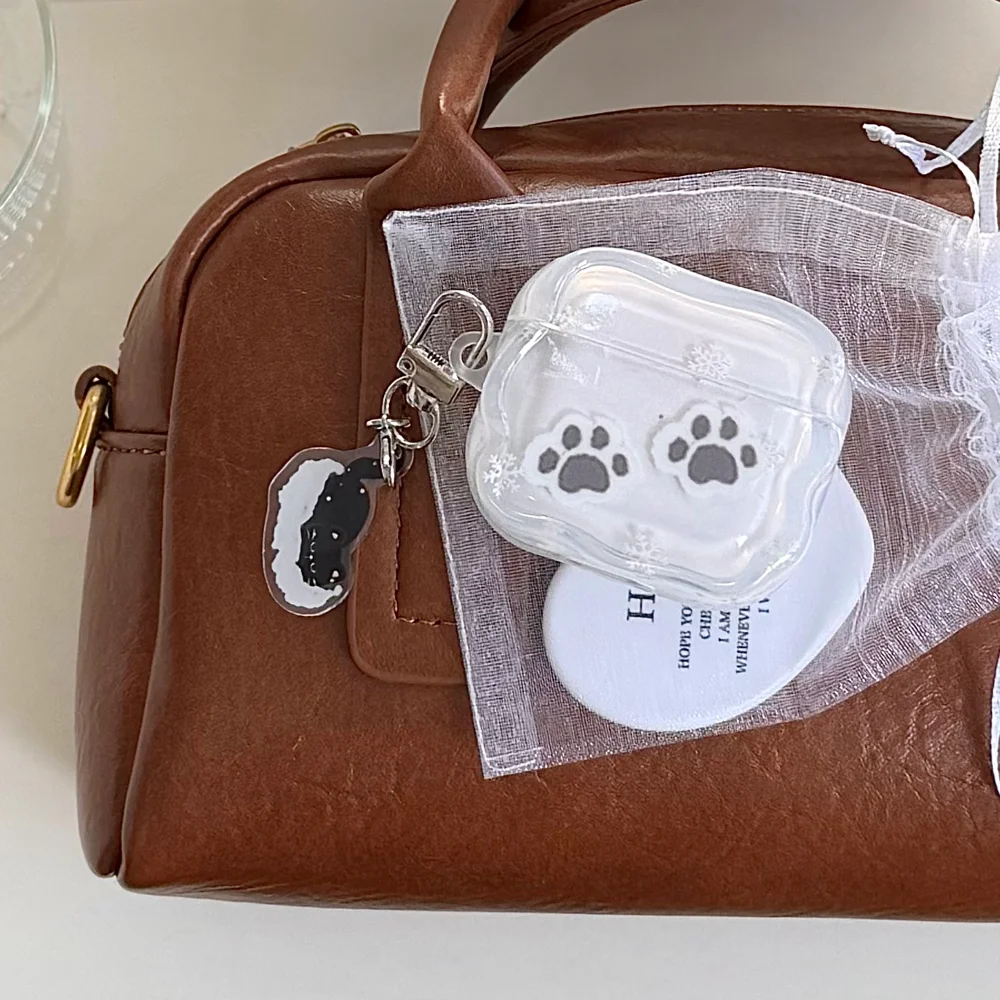 Cute creative black cat footprints in the snow headphone protective case, suitable for AirPods4/3/2 Pro/2/4, new protective case