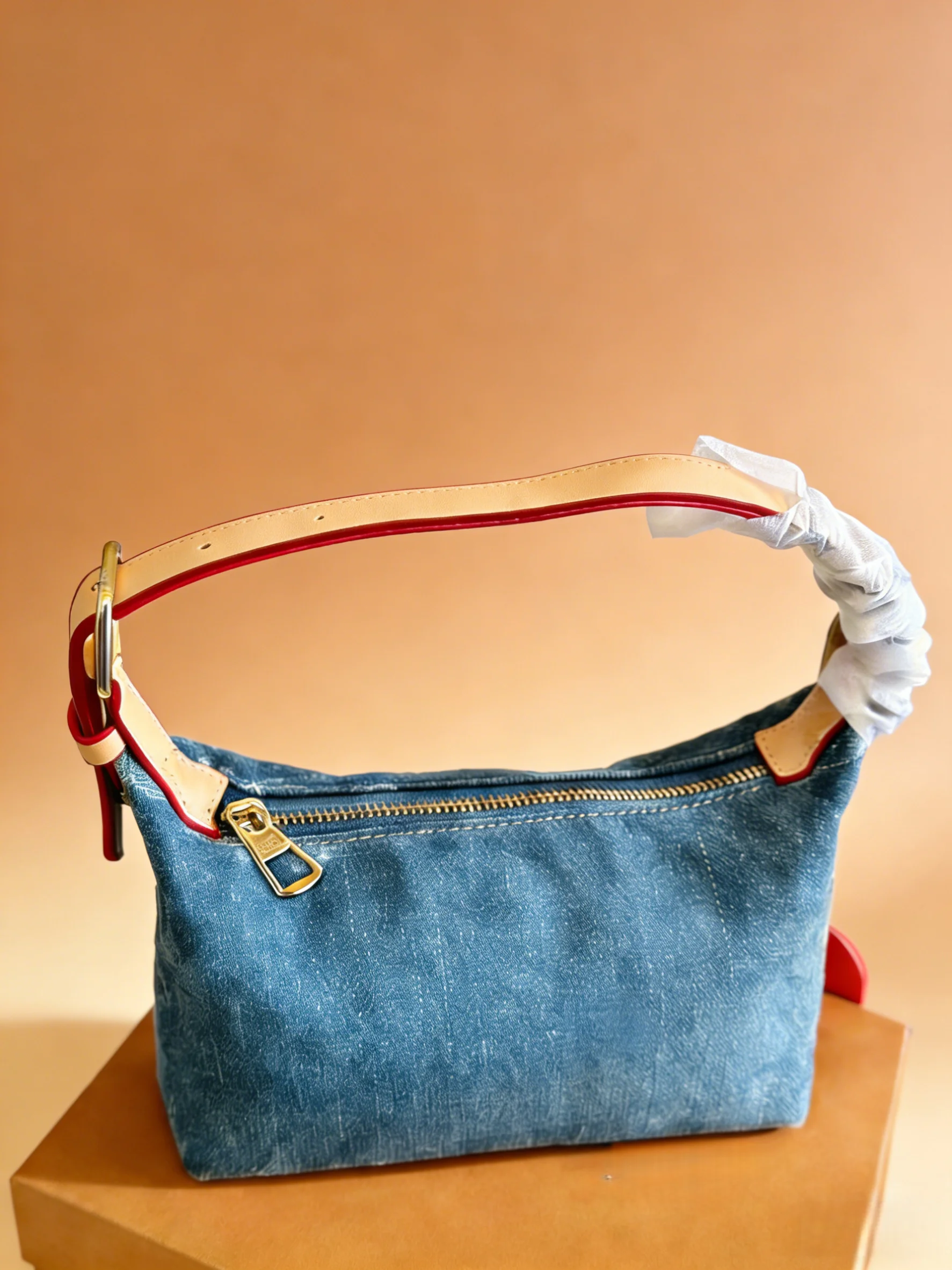 

Y2K Aesthetic Denim Crossbody Hobo Bag, Spacious Underarm Bag Size：19×12cm