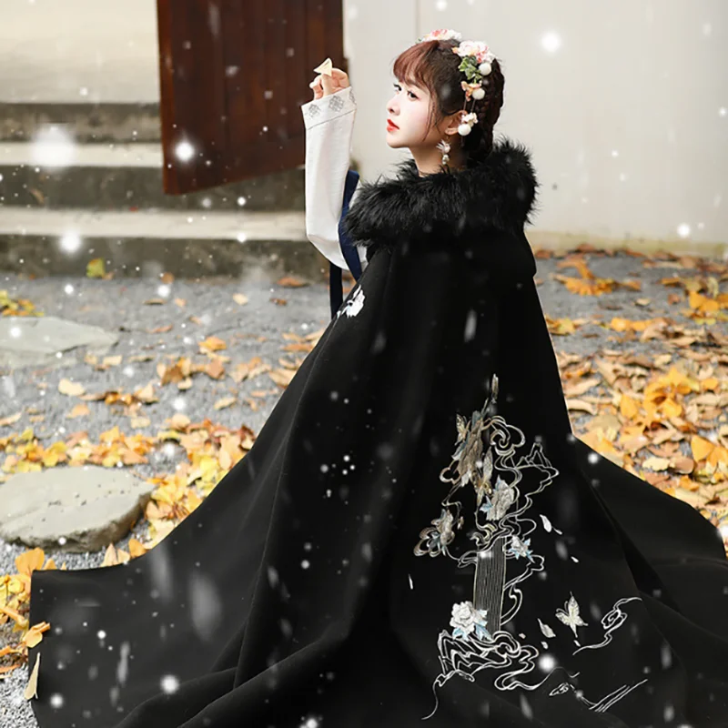 Winter Warm Thick Hanfu Cloak Women Chinese Traditional Embroidery Black Cape Cloak Cosplay Costume Girls Christmas Cape Costume