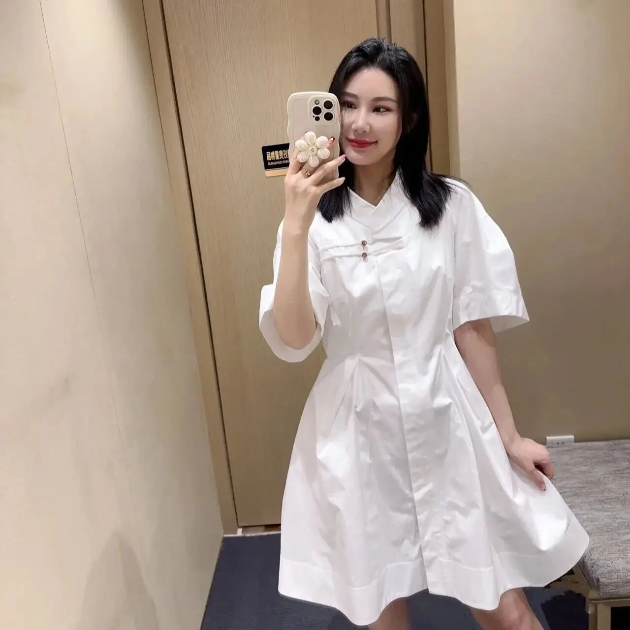 

Elegant Chinese button stand-up collar short sleeve shirt dress