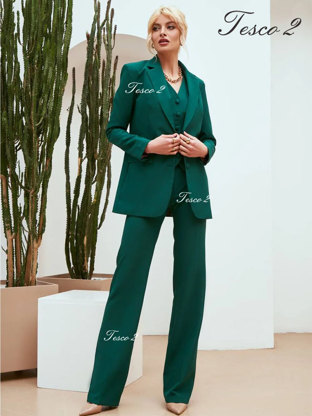 Costume élégant pour femmes, veste et gilet, costume sur mesure pour le bureau