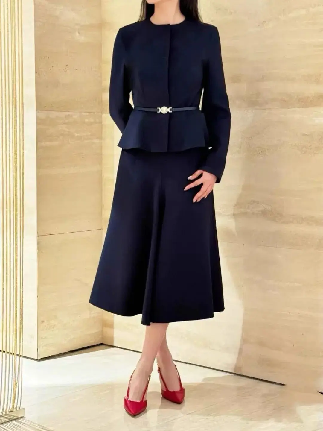 بدلة تنورة نسائية خريفية أنيقة ذات لون سادة مع حزام #2