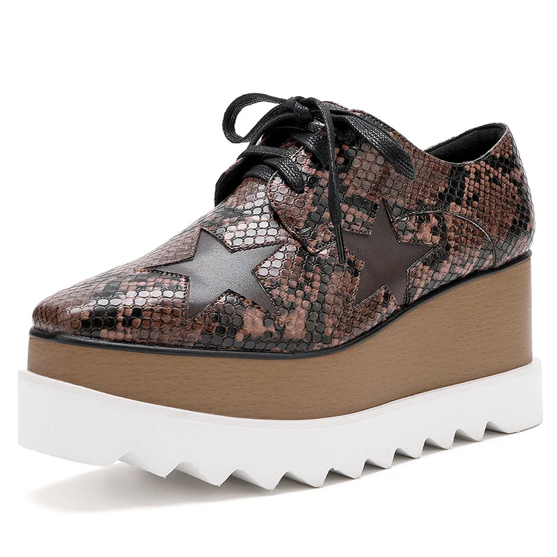 

Snake Print Platform Sneakers Women's Snake Print with Star Patch Chunky Sawtooth Sole