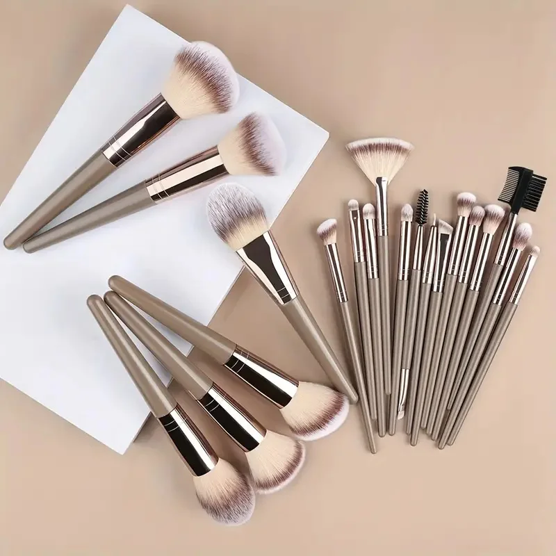 Set de 3 a 20 brochas de maquillaje premium, suaves y esponjosas, para base, sombras, rubor y kabuki 6