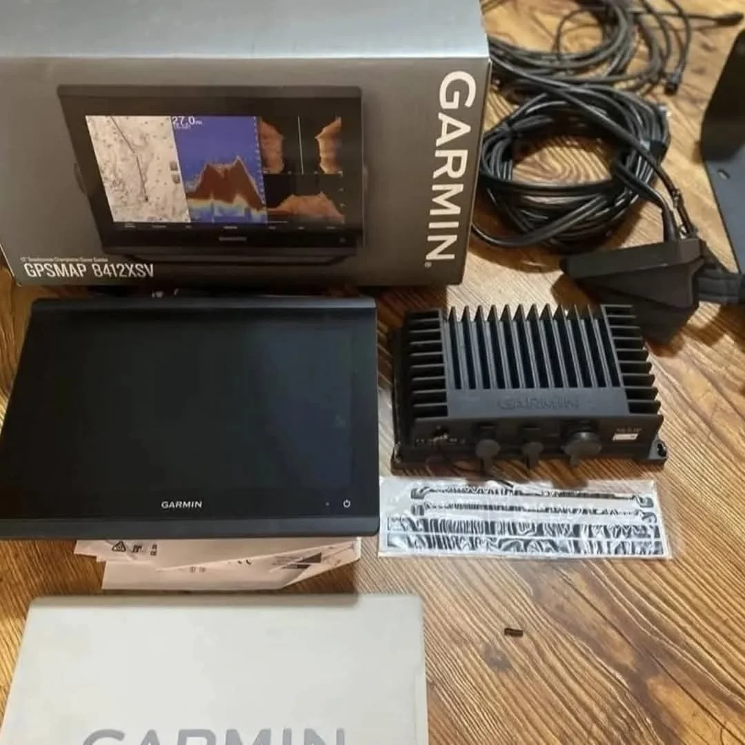 خذ إعدادات الإلكترونيات البحرية الخاصة بك على المستوى التالي مع حزمة Garmin GPSMAP 8412. المميزة هذا متقدم، لو بالكامل #1