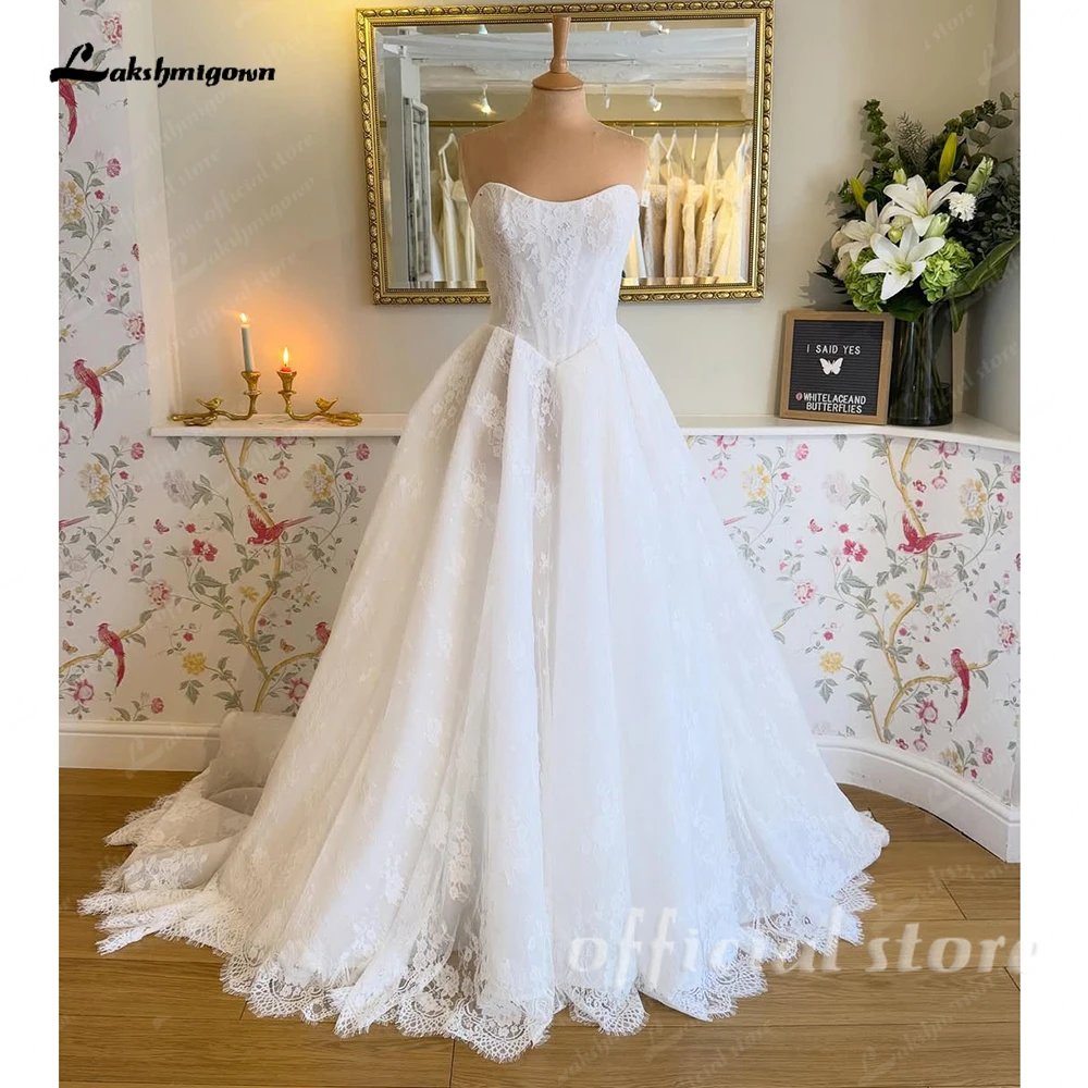 Lakshmigown Trägerloses Spitzen-Hochzeitskleid Ärmellos Vestido De Novia A-Linie Bodenlange Hochzeitsrobe Maßanfertigung – Detail 5