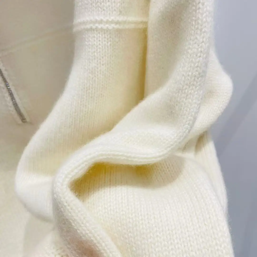 Elegant graceful half-open zipper pure cashmere sweater