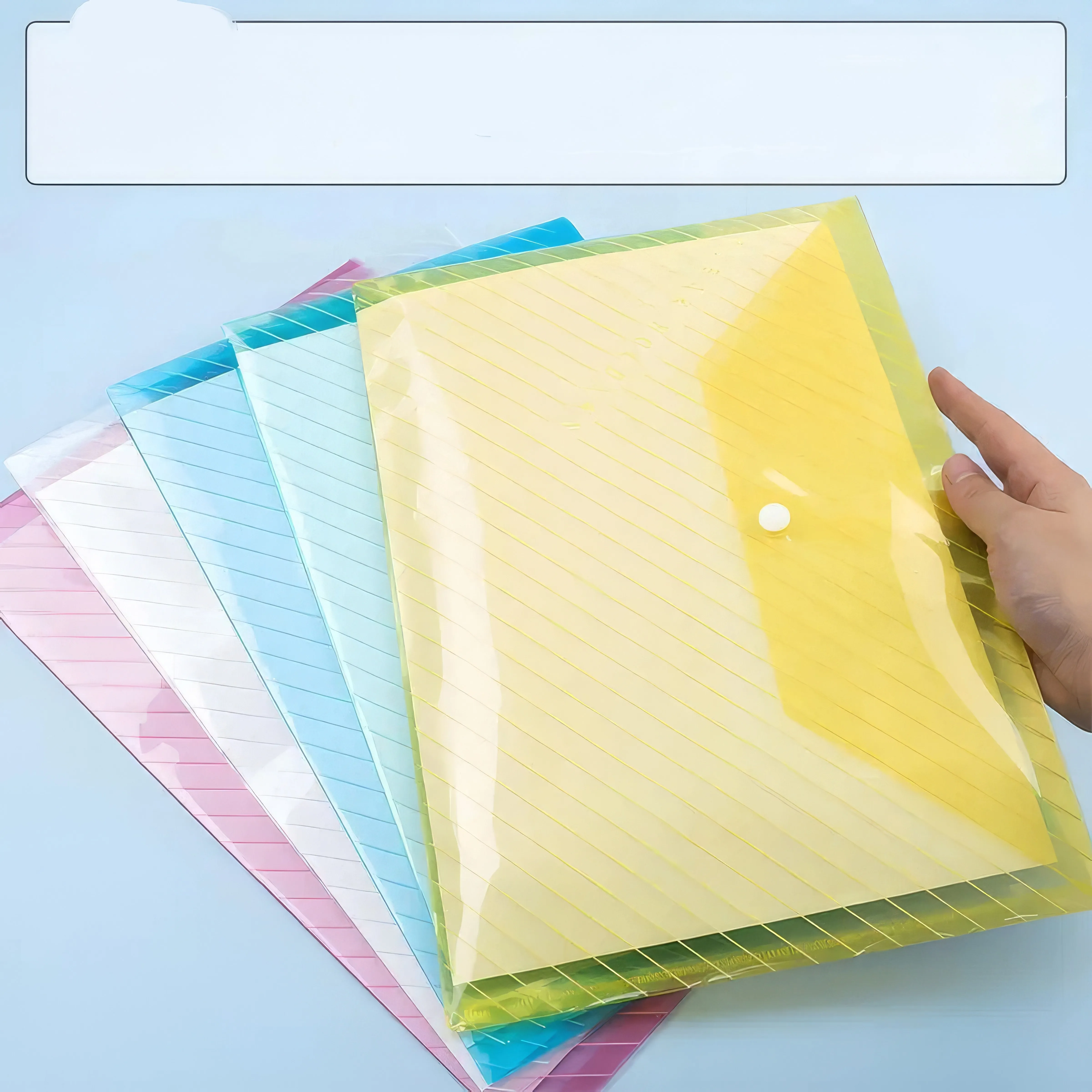 

5 складных сумок-папок разных цветов, которые легко помещаются в рюкзаках, подходят для занятий, учебы и других случаев.