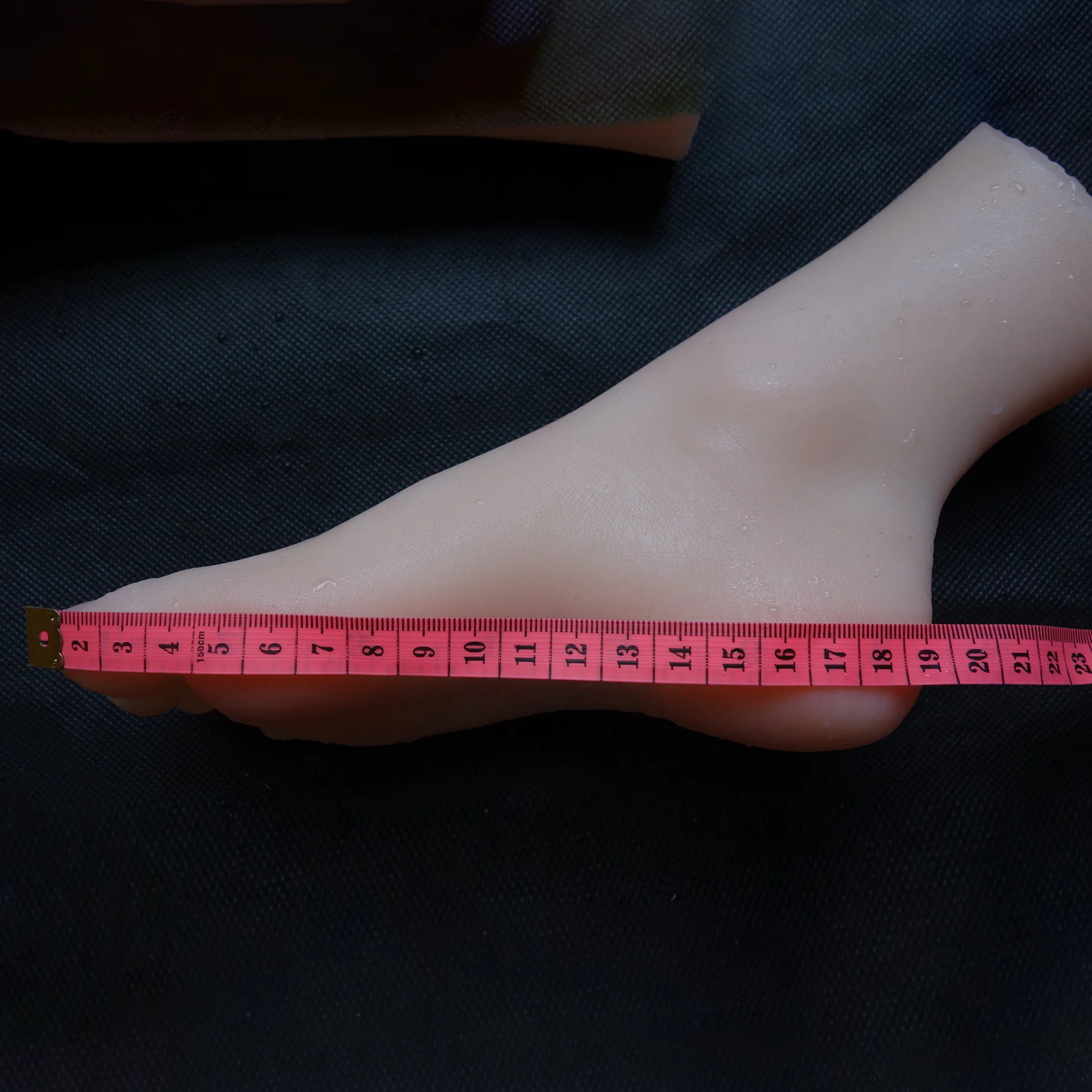 kids-silicone-foot-model-1-1-lifelike-child-mannequin-feet-for-nail-art-practice-shoes-display-sketch-drawing-photography-salon