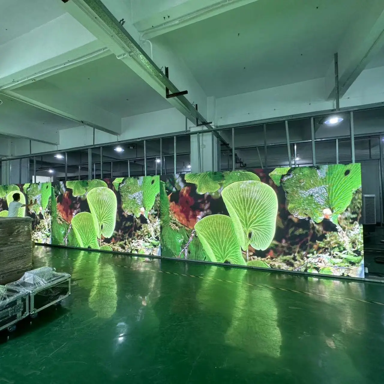 

P3.91 Outdoor LED Advertising Screens from China Factory: High - quality Rental for Stages