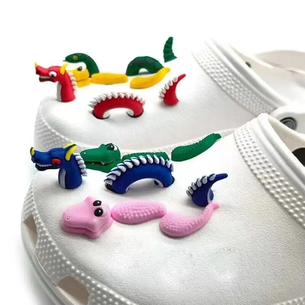 Décorations de chaussures nouveauté PVC 3D Dragon Style chaussures de jardin accessoires croco charme ornements enfants cadeau breloques ornements