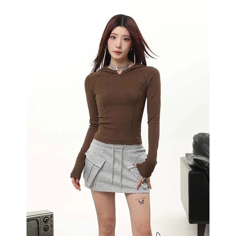 

2023 Autumn Retro Solid Color Hooded T-Shirts Y2k Aesthetic Chic Harajuku Women Crop Top V Neck All Match Tee Shirts Femme