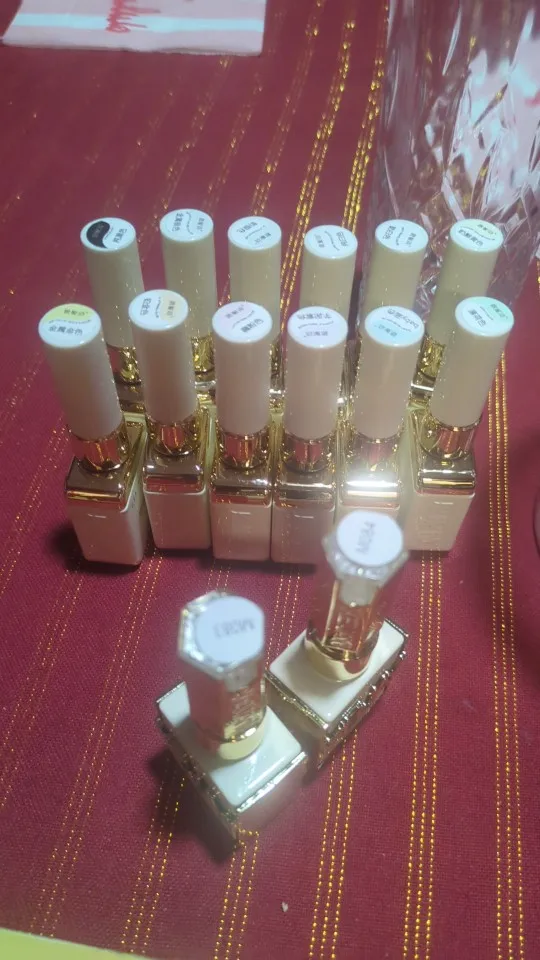 12ml One Second Leveling French Style Nail Polish Glue 2025 New High Saturation Crisperding French Style Painting Nail Salon photo review