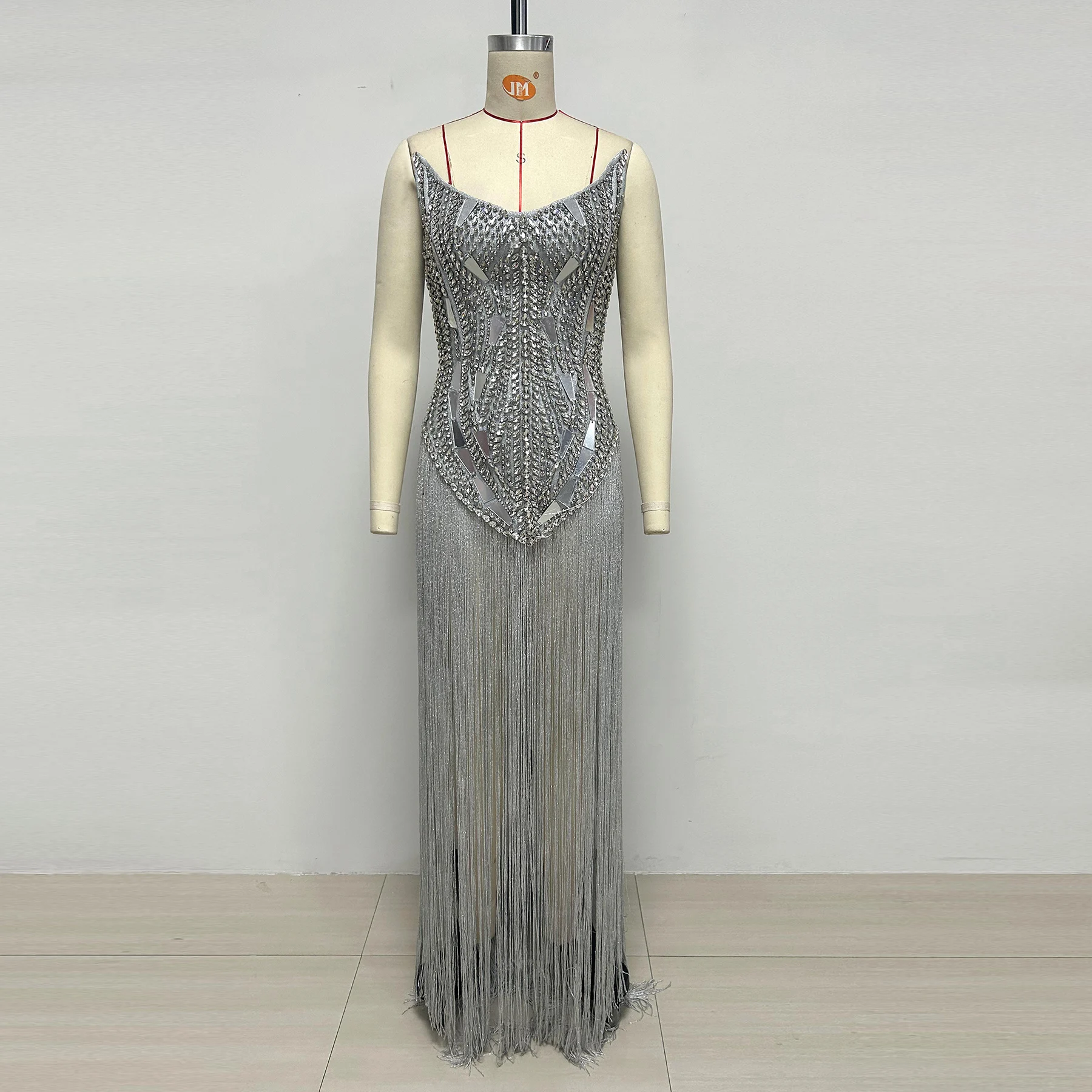High-quality new women's summer evening gown: a stylish, elegant, and sexy silver sequined maxi dress featuring a sleeveless, of