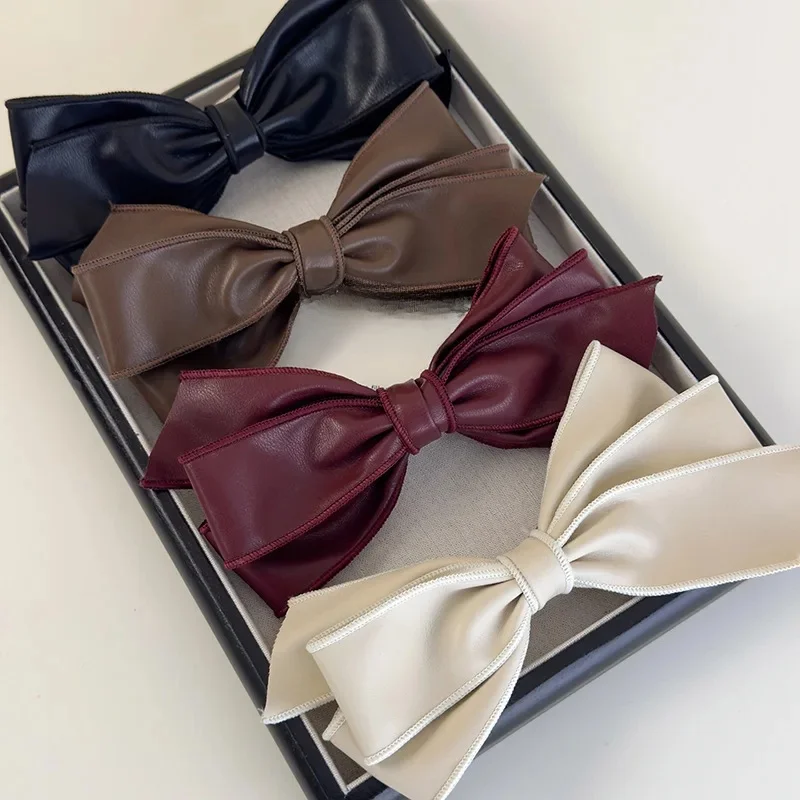 Pince à cheveux en cuir souple coréen, pince à cheveux arrière élégante pour queue de cheval, pince à ressort de luxe, accessoires pour cheveux minimalistes TikTok