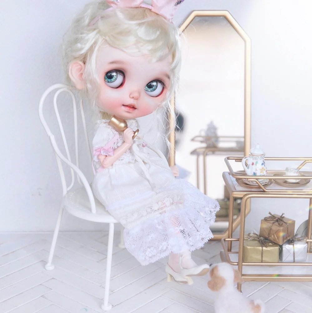 Miniature Romantic Chair and Coffee Table 1/6 scale Aizulhomey Mini Dollhouse Furniture Blythe BJD Dolls Children Toy Gifts