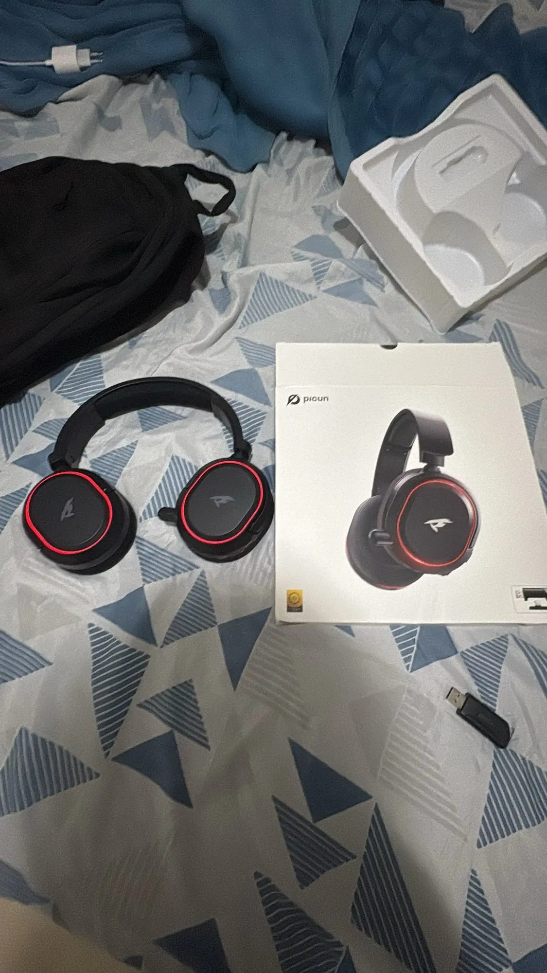 Picun G2 2.4G Wireless Gaming Headset Bluetooth Headphones 5ms Low Latency 7.1 Surround ENC Mic For PC PS4 PS5 Phone Switch photo review