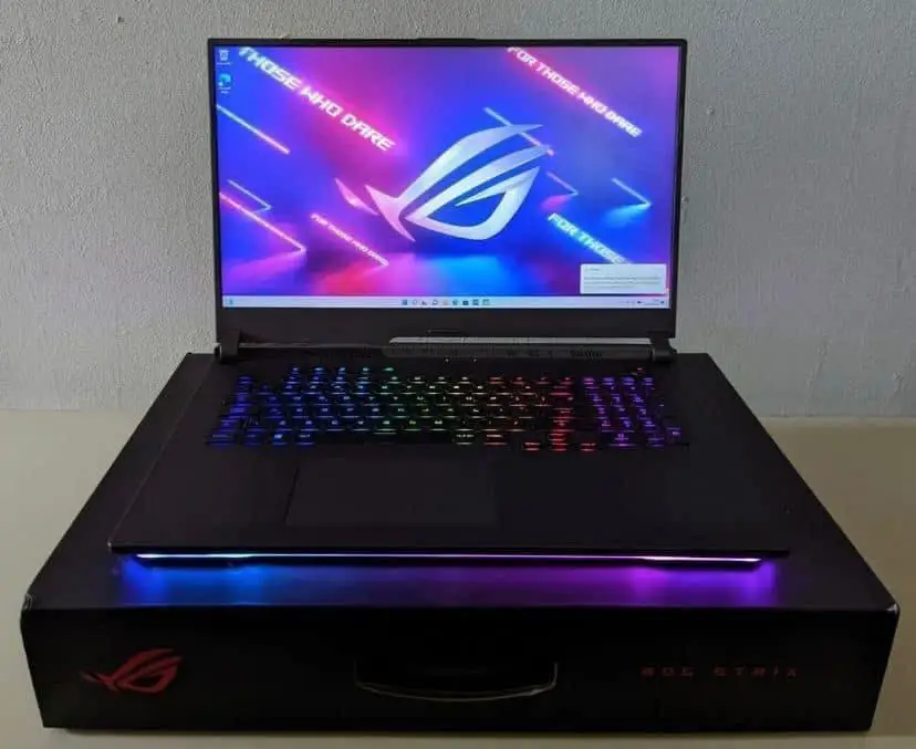 Лидер продаж, игровой ноутбук ASUS ROG Strix G17 17,3 WQHD Ryzen 9 RTX 4070 32 ГБ 1 ТБ WiFi W11P