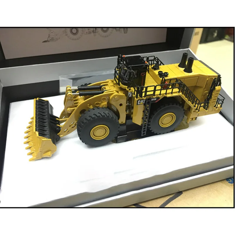 DM 1:125 Scale CAT 994K Wheel Loader Alloy Construction Truck Model 85535