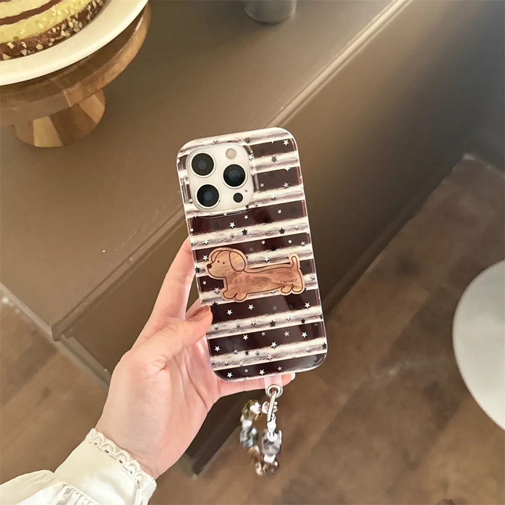 

The new translucent leopard print glitter sausage dog is suitable for iPhone 17 Pro, 13, 14, 15, 16 Pro Max all inclusive anti f