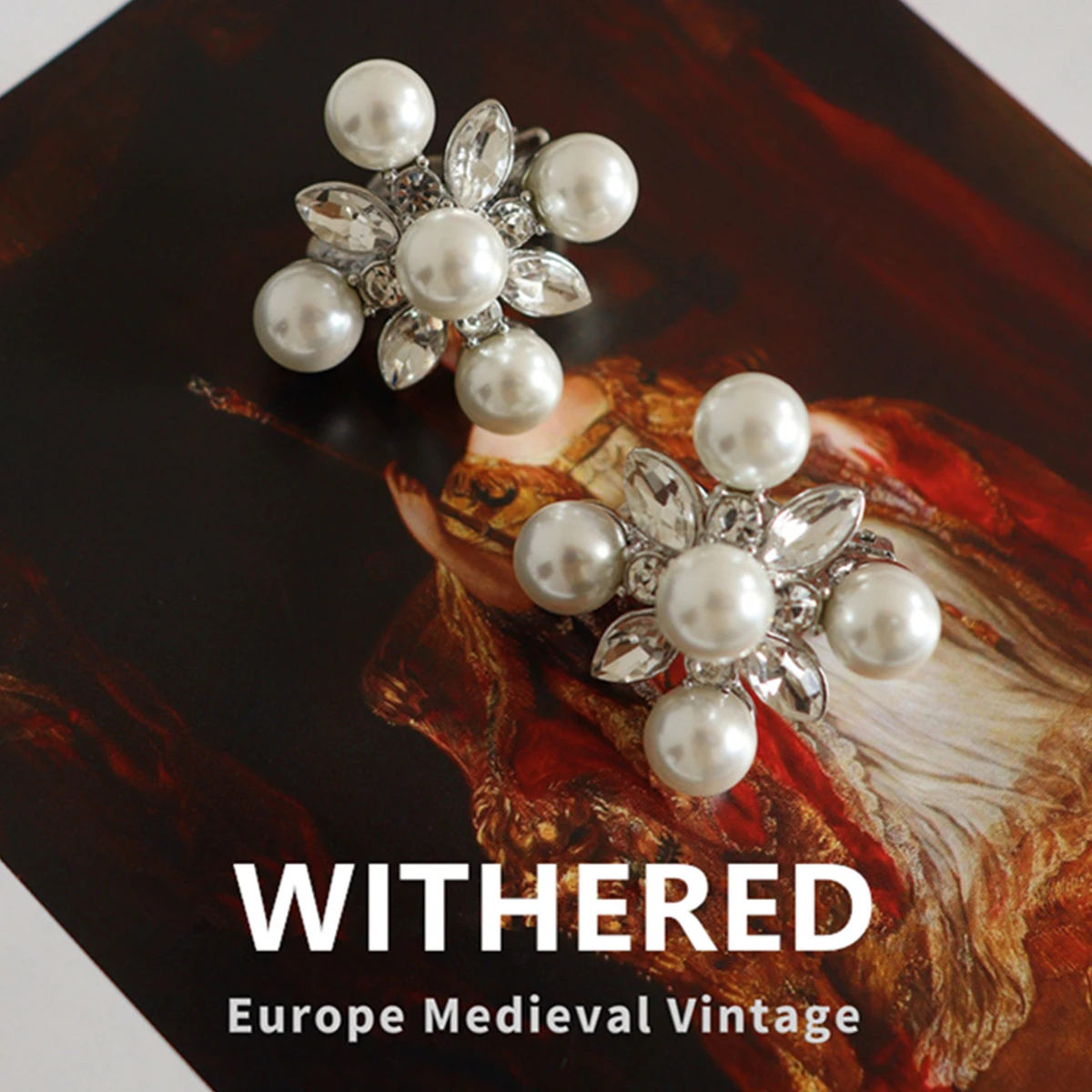 

Withered French Vintage Jewelry Earrings Autumn And Winter Horse Eye Diamond Inlaid Pearl Zircon Silver Needle Earrings Women