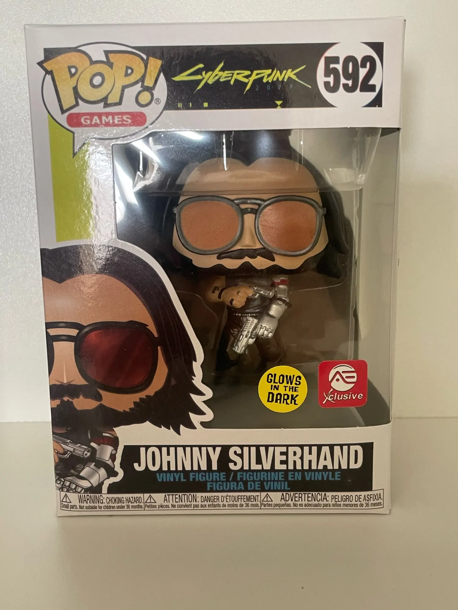 Cyberpunk 2077 Johnny Silverhand #592 Glow in the Dark photo review