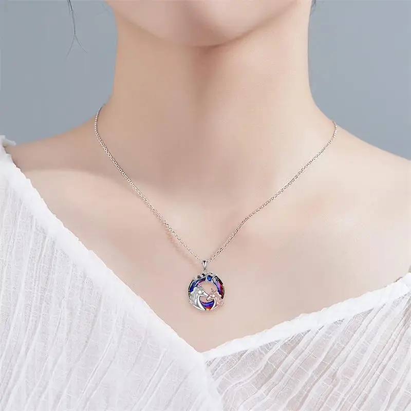 من المألوف لطيف الميمون يونيكورن قلادة جميلة فرس والطفل الحصان يخطو على الملونة محظوظ دائرة قلادة هدية