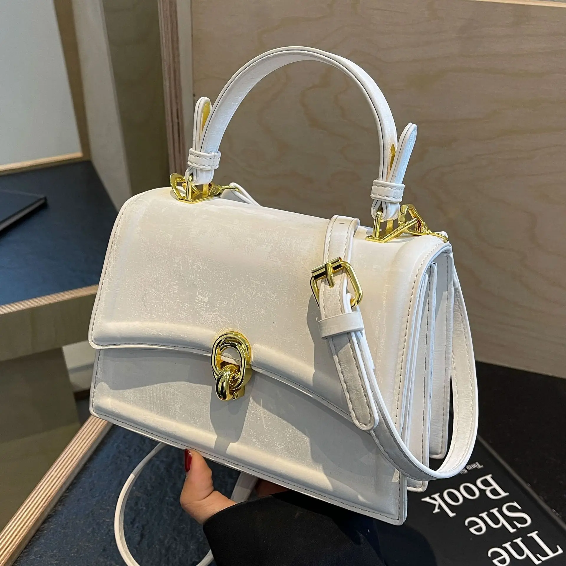 

City Tote Design Women Shoulder Bags Ladies Sling Sac Crossbody Bag Flap Square Purses and Handbags Designer Fashion Messenger