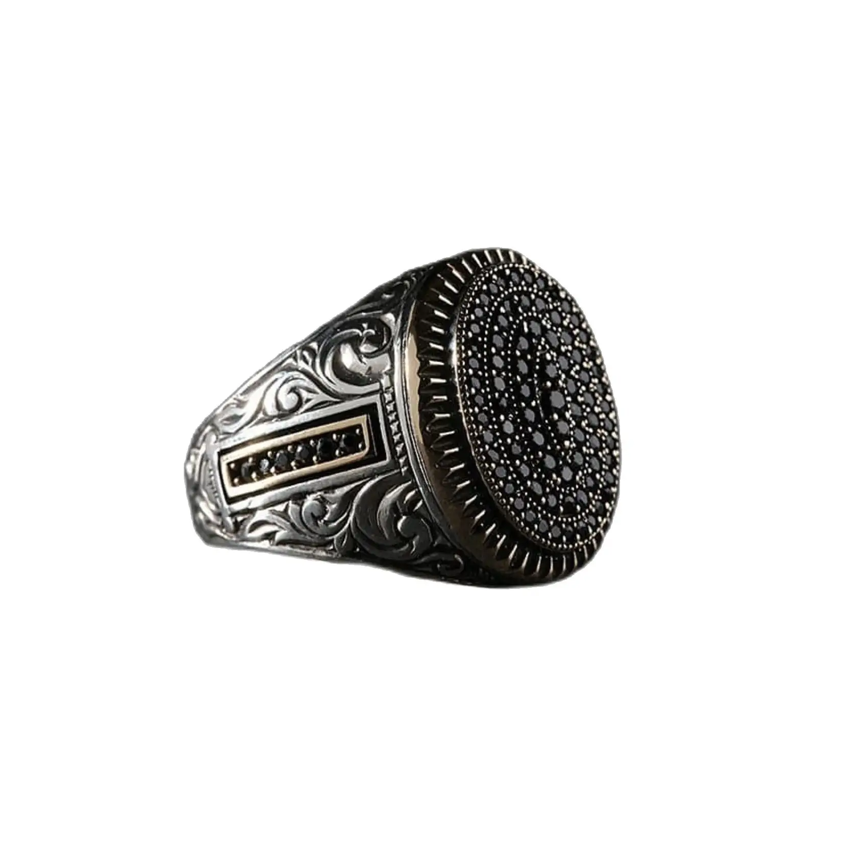 

The Silver Men's Ring Model With Oval Stones Made Of 925 Sterling Silver Decorated With Black Stones Can Be Adjusted To Each