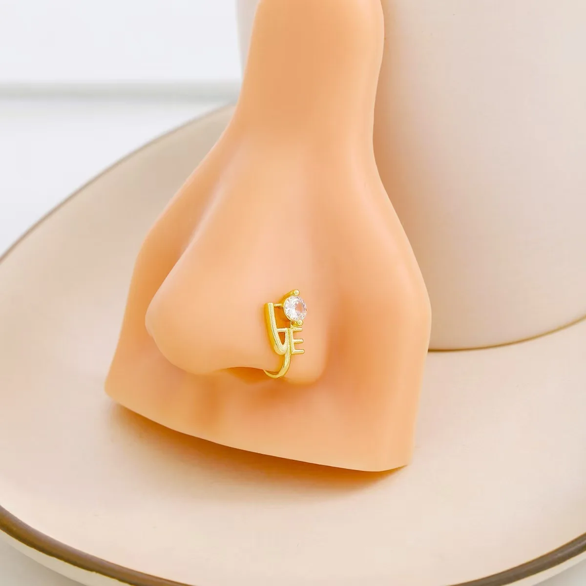 1pc Flower Charm No Piercing Copper Inlaid Zircon U-shaped Nose Clip Fake Nose Ring Female No Piercing Piercing Jewelry image 2