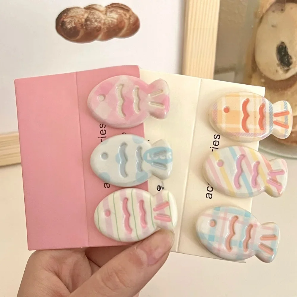 Ensemble d'épingles à cheveux en forme de petit poisson coloré, 3 pièces, doux et mignon, Clip de bord, accessoires polyvalents pour étudiants