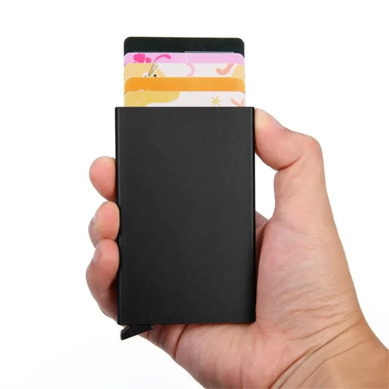 Antykradzieżowe etui na karty kredytowe Mężczyźni Slim Anti Protect Travel ID Cardholder Kobiety Portfel Rfid Automatyczne metalowe etui Porte Carte — zdjęcie 2
