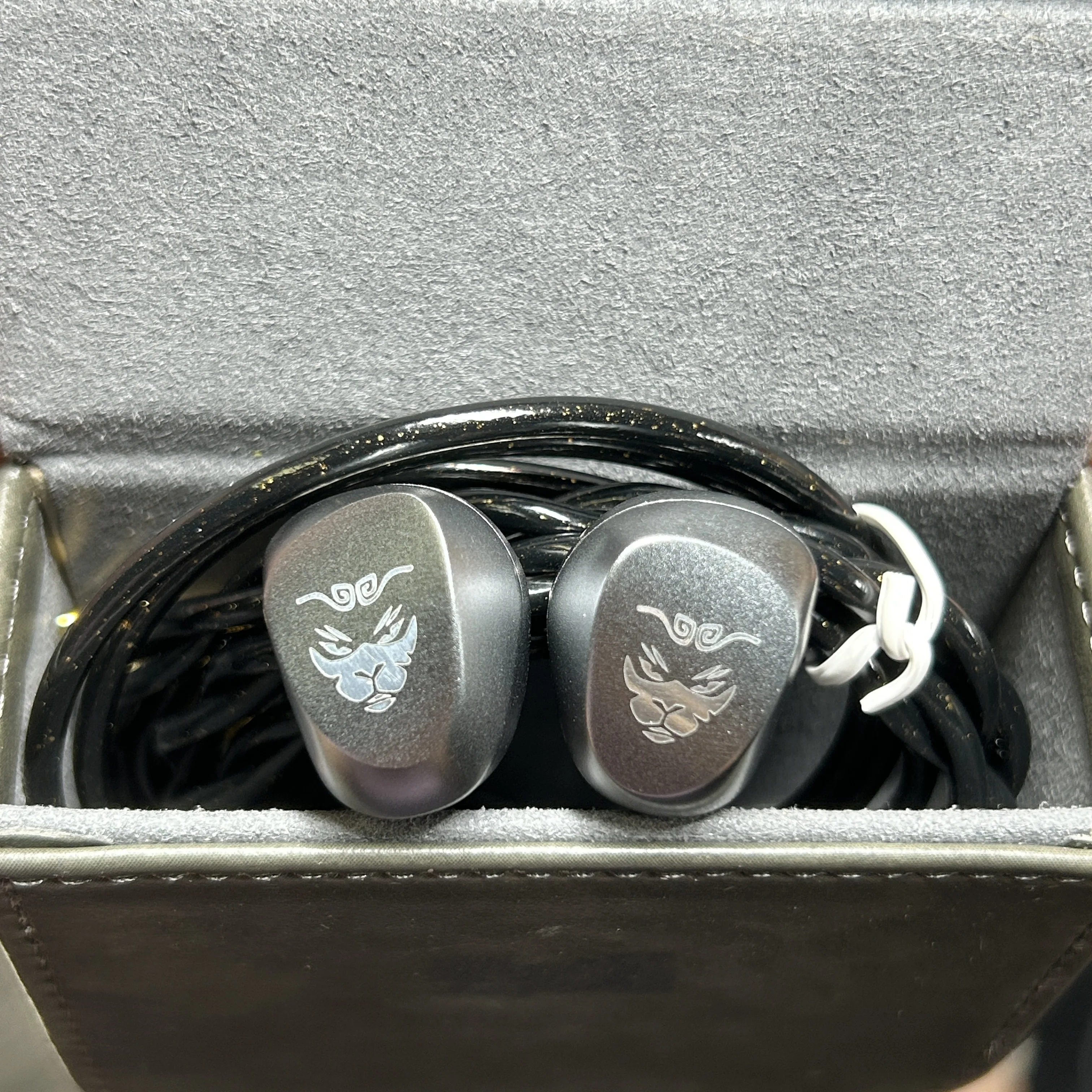 

Tigerism Sun Wukong IEMs 14.2mm Dynamic HIFI In-ear Wired Monitor Earphone with Full-Frequency Response
