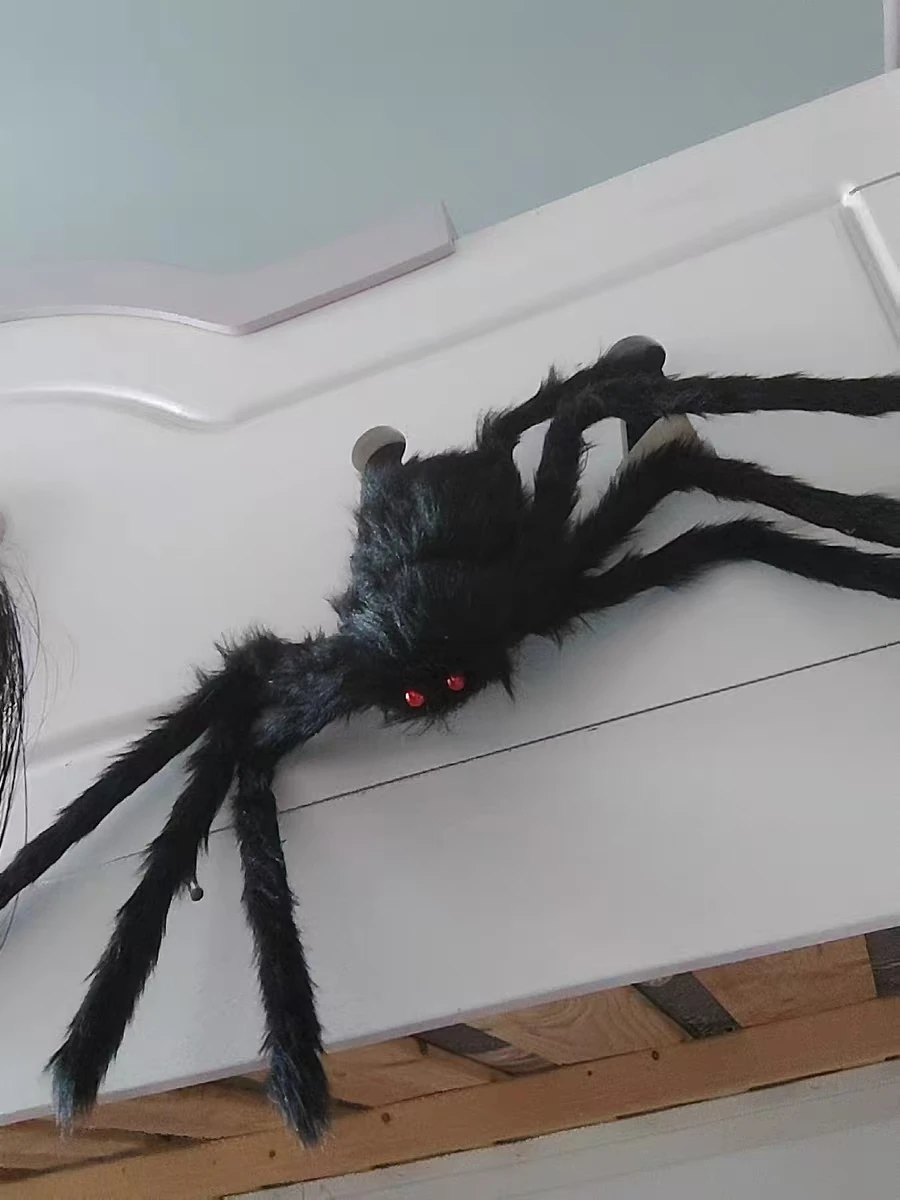 Halloween Big Plush Spider Horror Halloween Decoration Party Prop Outdoor Giant Spider Decor 30-200cm Chamber Prank Black Spider photo review